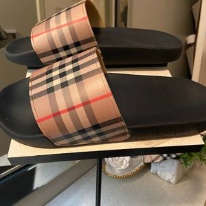Burberry slides